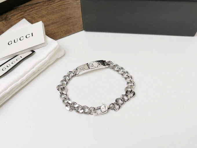 Breathable Gucci Bracelets 245882