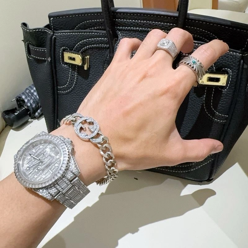 Chic Gucci Bracelets 245896