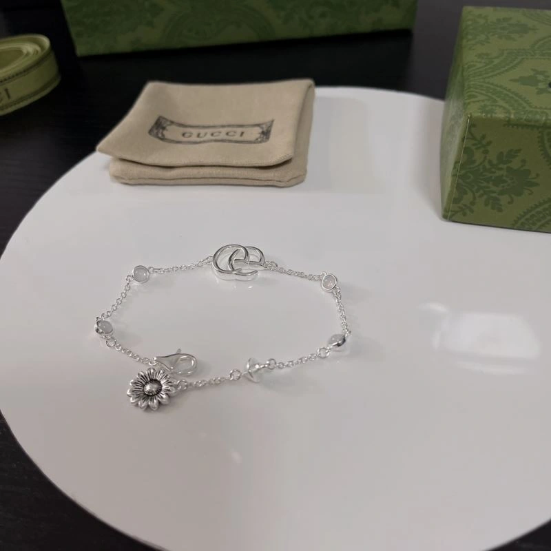 Effortless Gucci Bracelets 246681