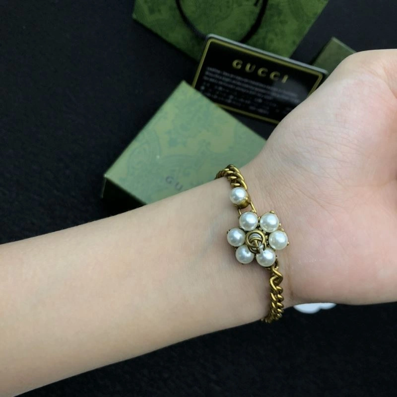 Cozy Gucci Bracelets 246661