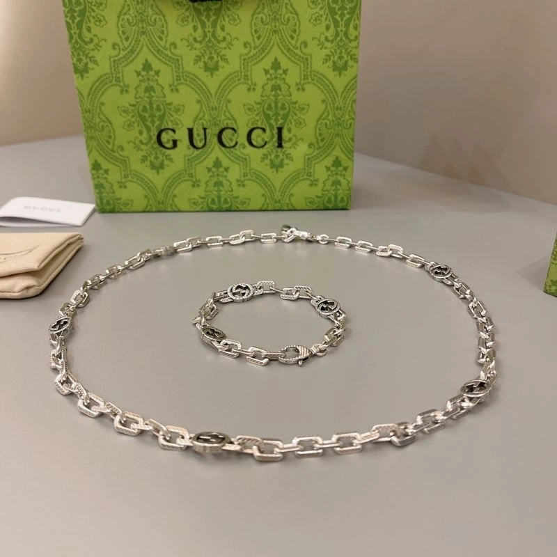 Comfortable Gucci Bracelets 246656