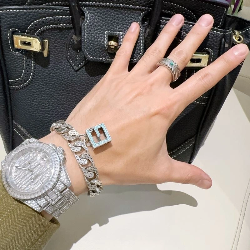 Gucci Bracelets Stylish 246640