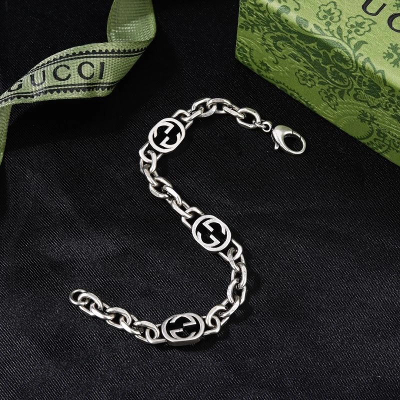 Snug Gucci Bracelets 246376