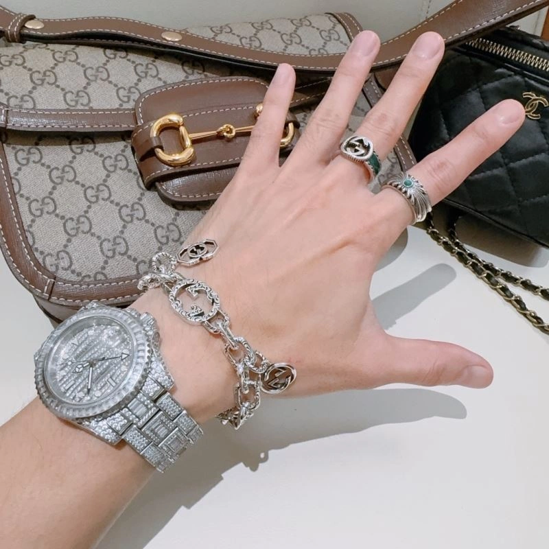 TechFriendly Gucci Bracelets 246374