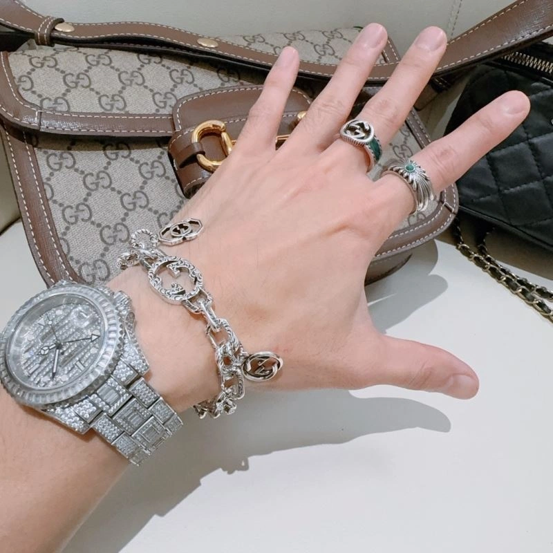 TechFriendly Gucci Bracelets 246374