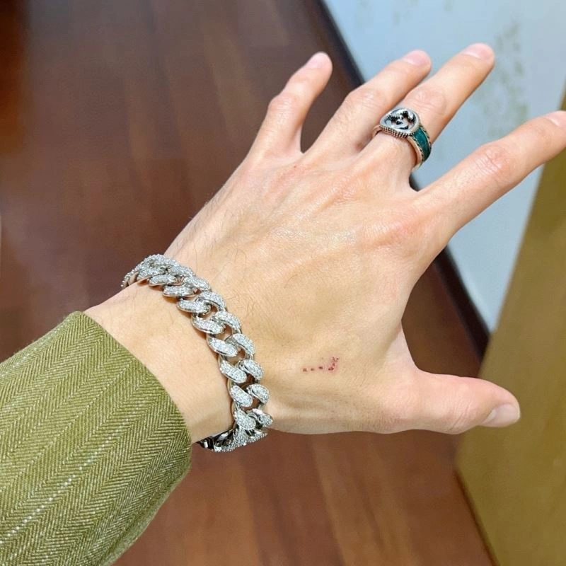 TechFriendly Gucci Bracelets 246347