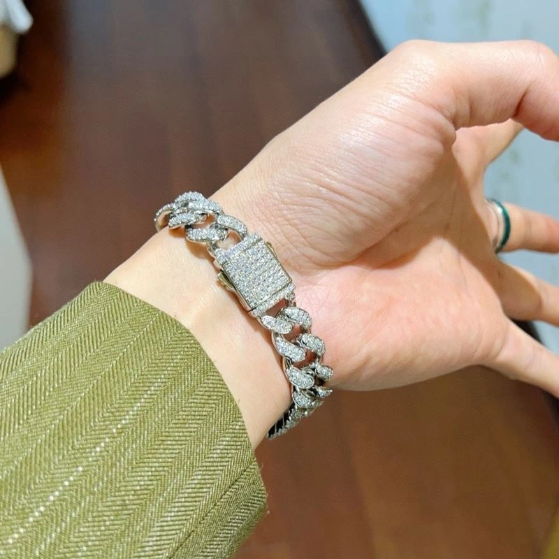 TechFriendly Gucci Bracelets 246347