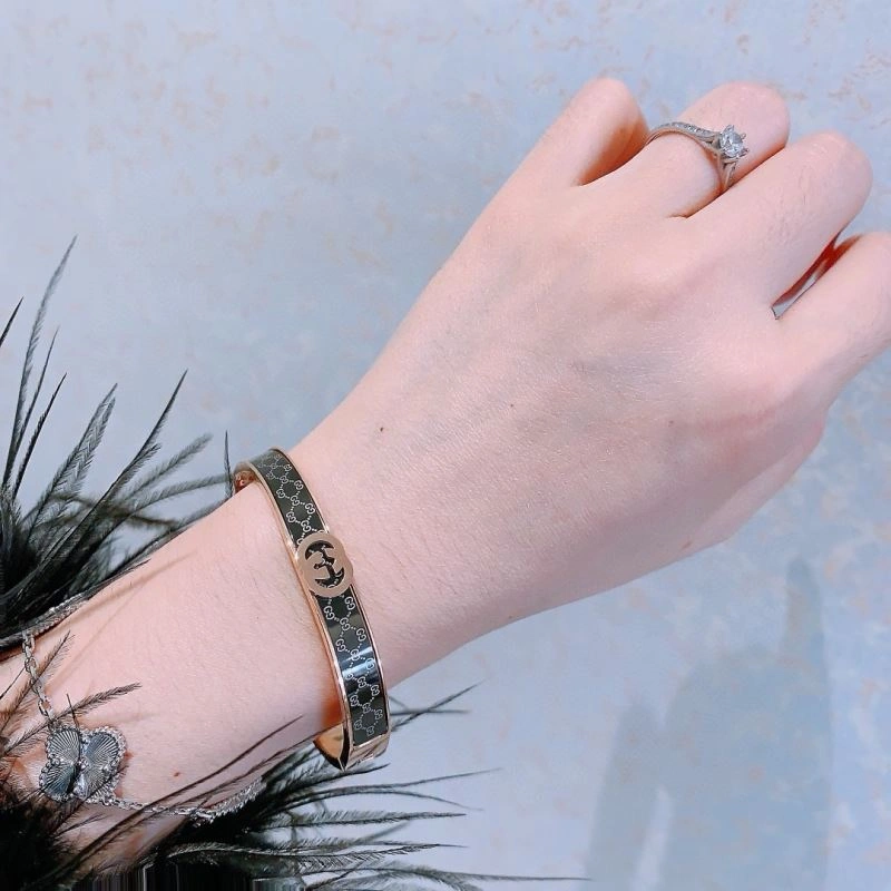 Gucci Bracelets FashionForward 246326