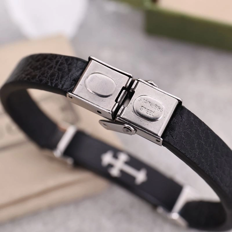 Trendsetting Gucci Bracelets 246328