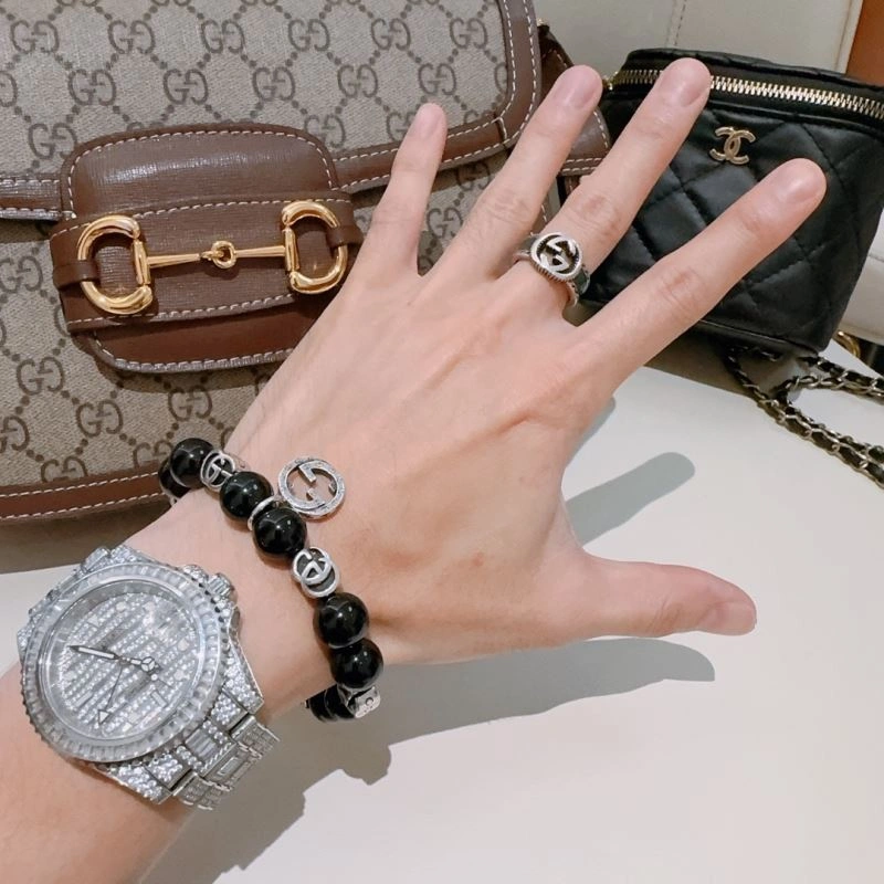 Contemporary Gucci Bracelets 246335