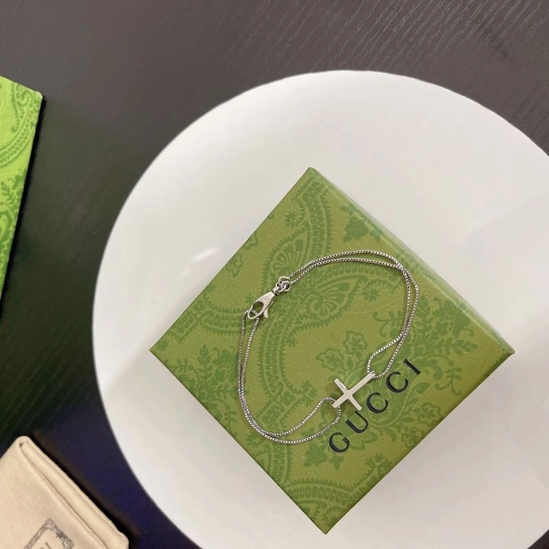 Trendsetting Gucci Bracelets 246295