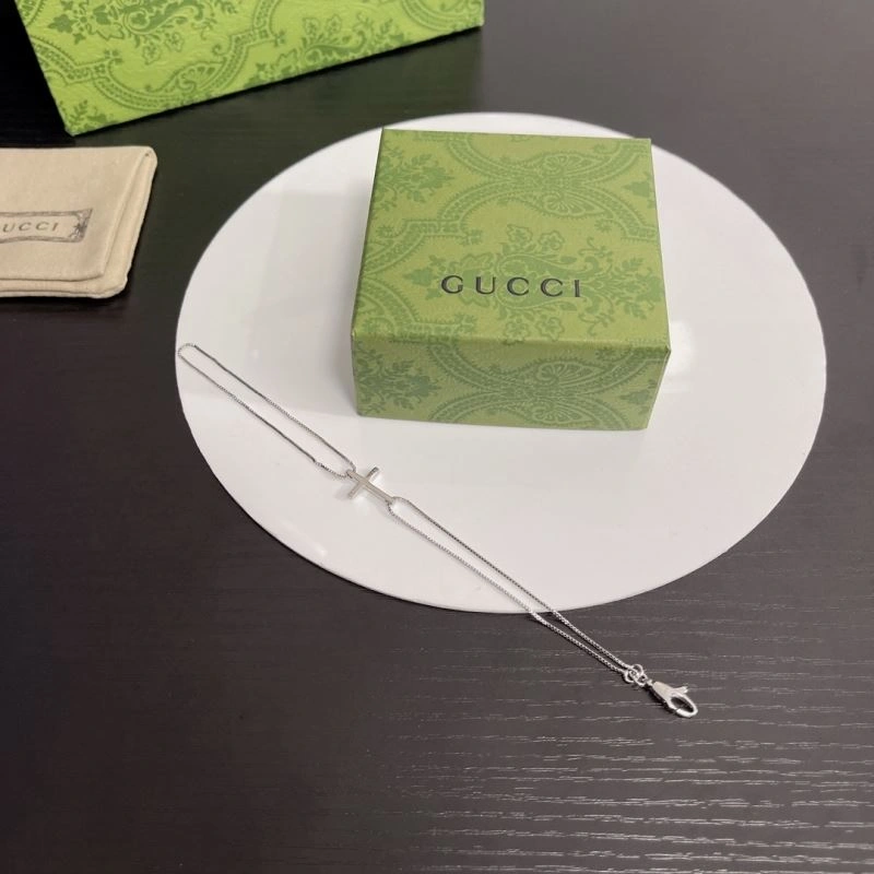 Trendsetting Gucci Bracelets 246295