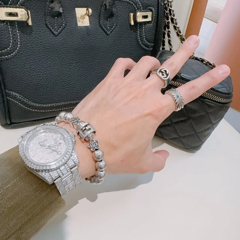 Sporty Gucci Bracelets 246287