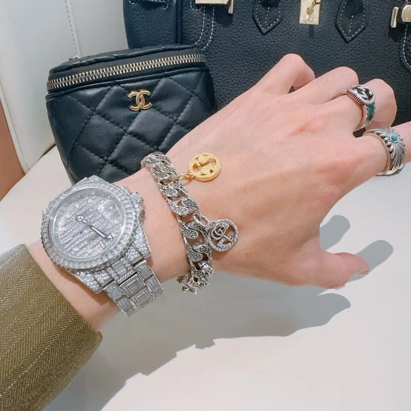 Resilient Gucci Bracelets 246277