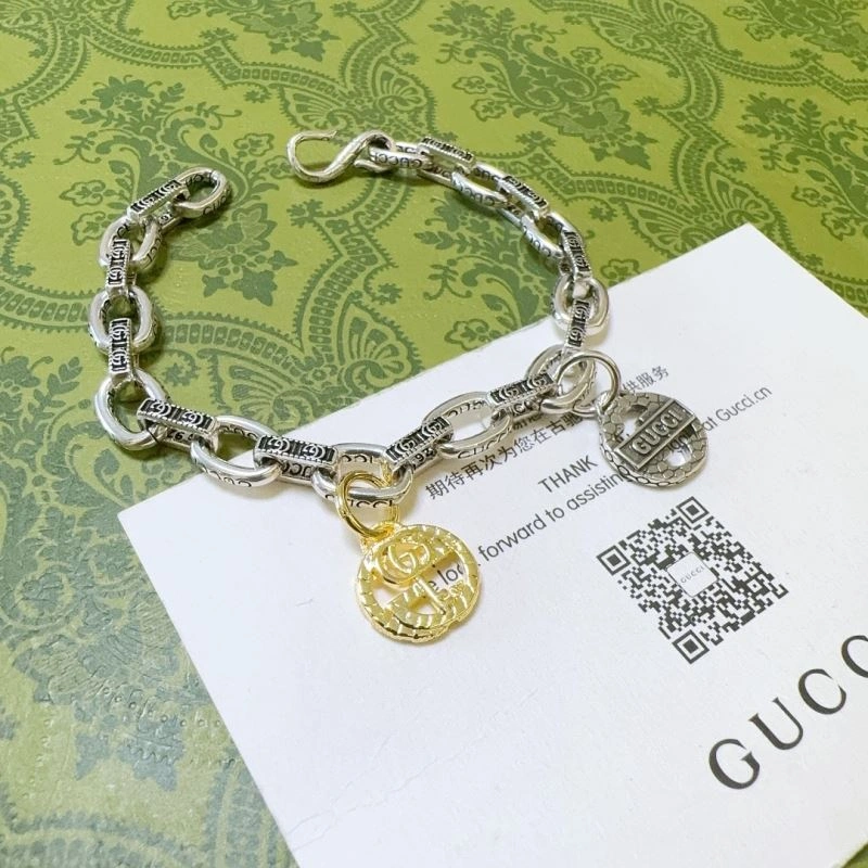 Snug Gucci Bracelets 246262