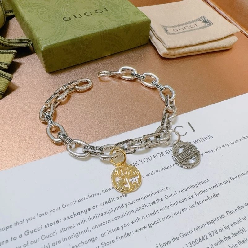 Snug Gucci Bracelets 246262