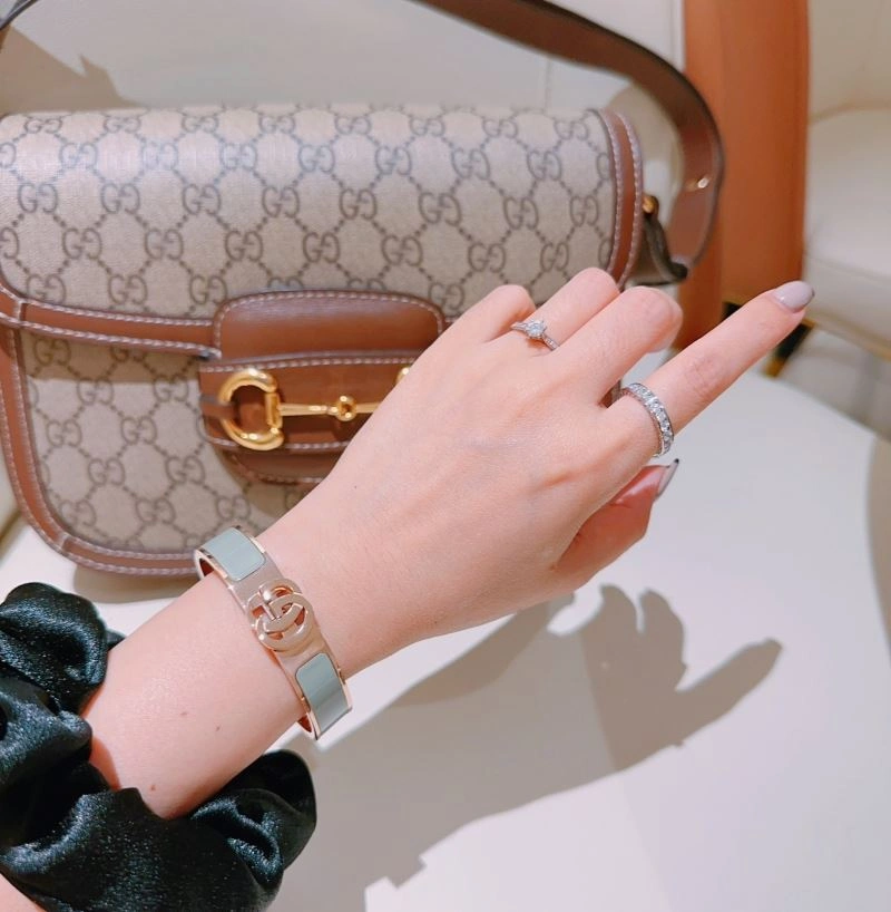 Gucci Bracelets SmoothTexture 245755