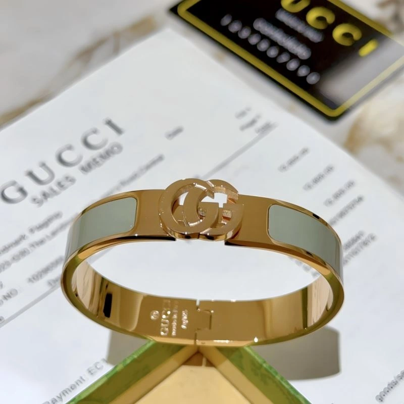 Gucci Bracelets SmoothTexture 245755
