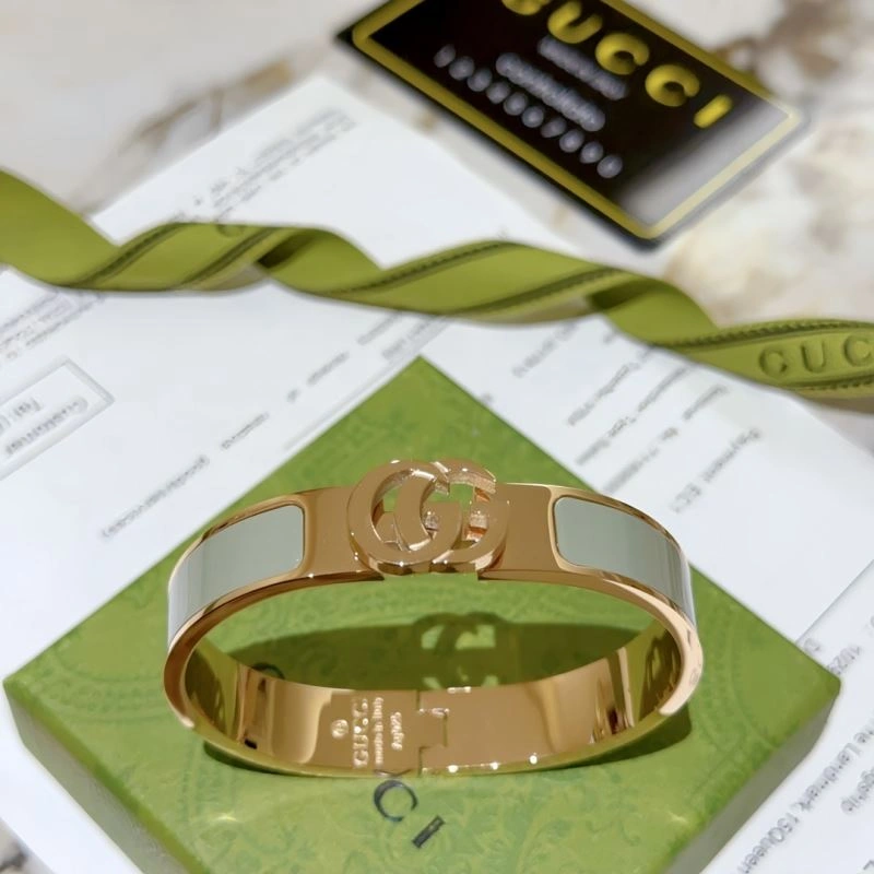 Gucci Bracelets SmoothTexture 245755