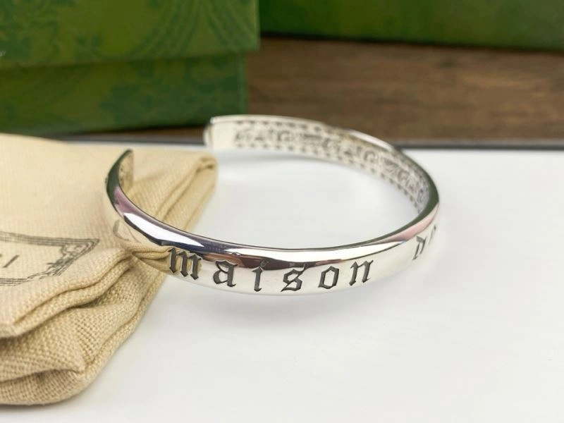 Gucci Bracelets WaterResistant 245742