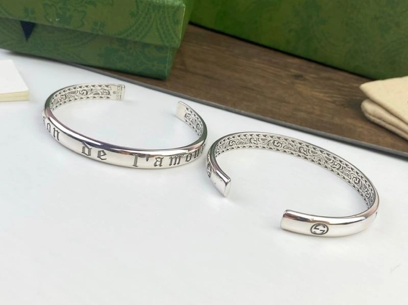 Gucci Bracelets WaterResistant 245742