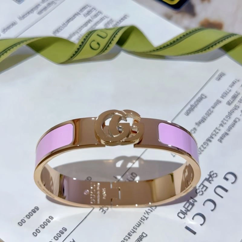 Contemporary Gucci Bracelets 245740
