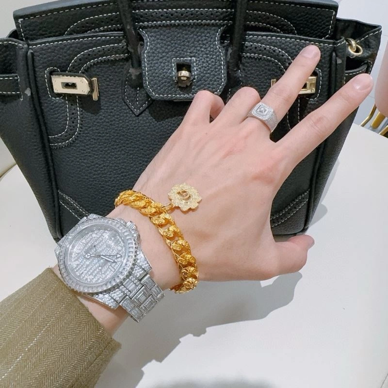 Cozy Gucci Bracelets 245734