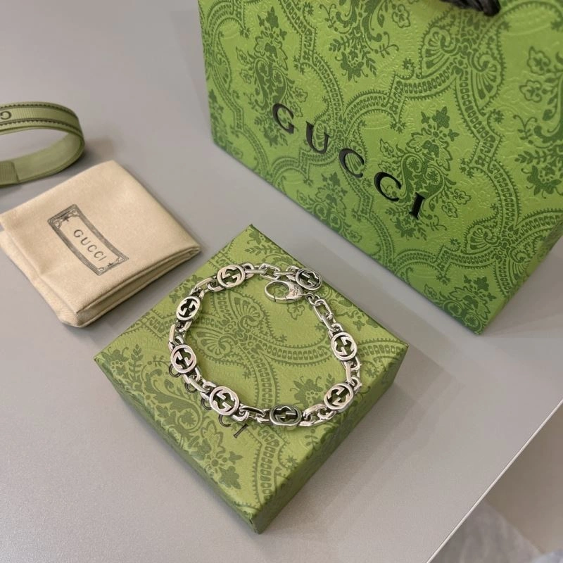 Lightweight Gucci Bracelets 245709