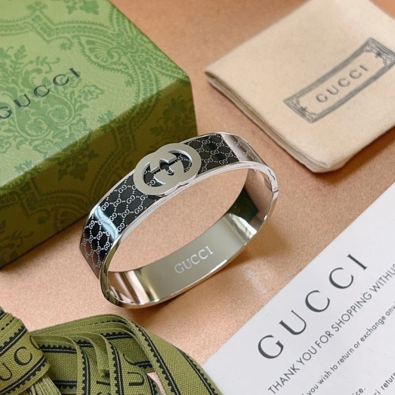 Flexible Gucci Bracelets 245675
