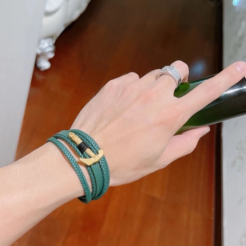 Vibrant Gucci Bracelets 245689