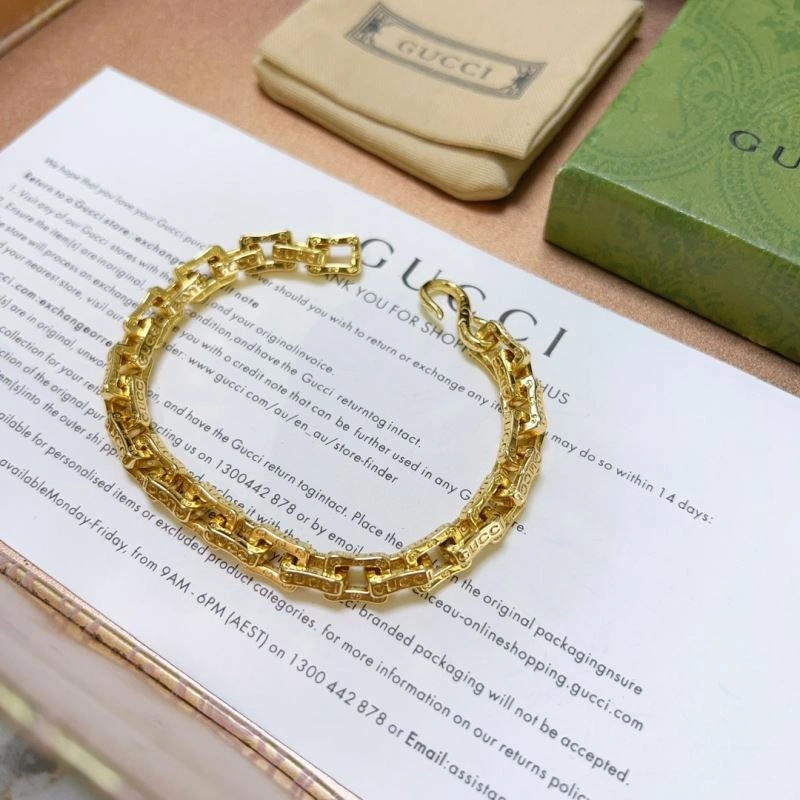 Supportive Gucci Bracelets 245688