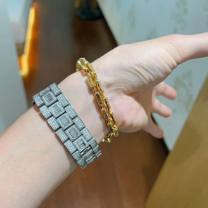 Supportive Gucci Bracelets 245688