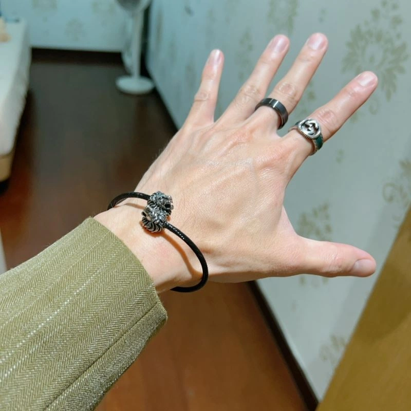 Sleek Gucci Bracelets 245305