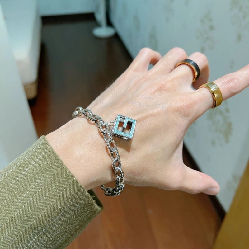 Gucci Bracelets EyeCatching 245313