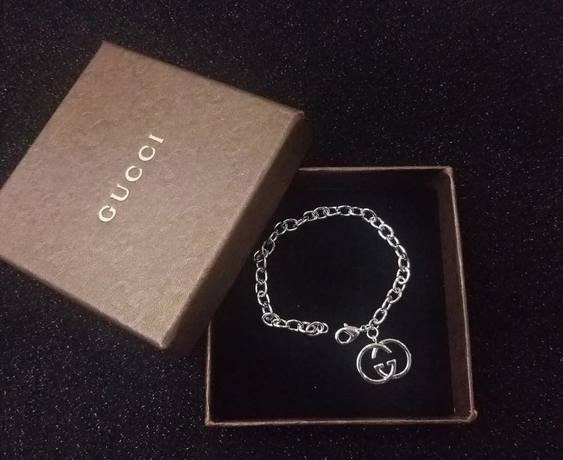 Bold Gucci Bracelets 245299
