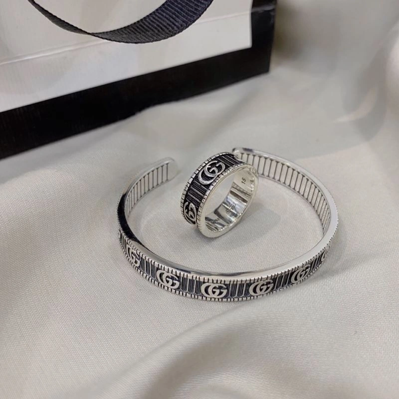 Stylish Gucci Bracelets 245290