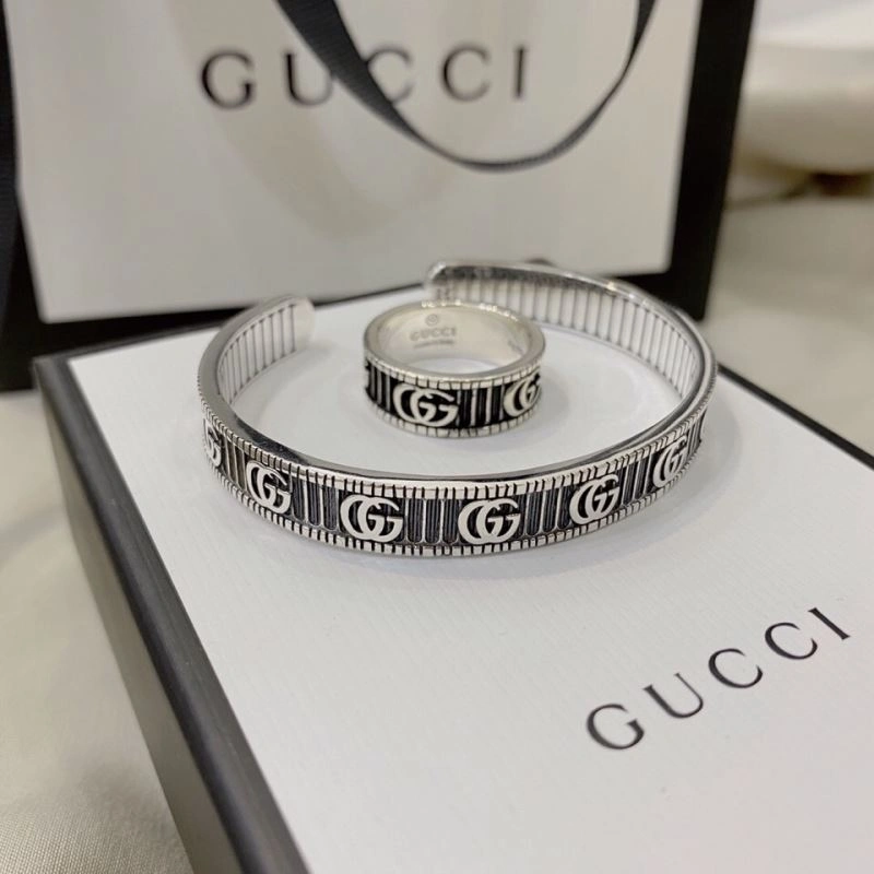 Stylish Gucci Bracelets 245290