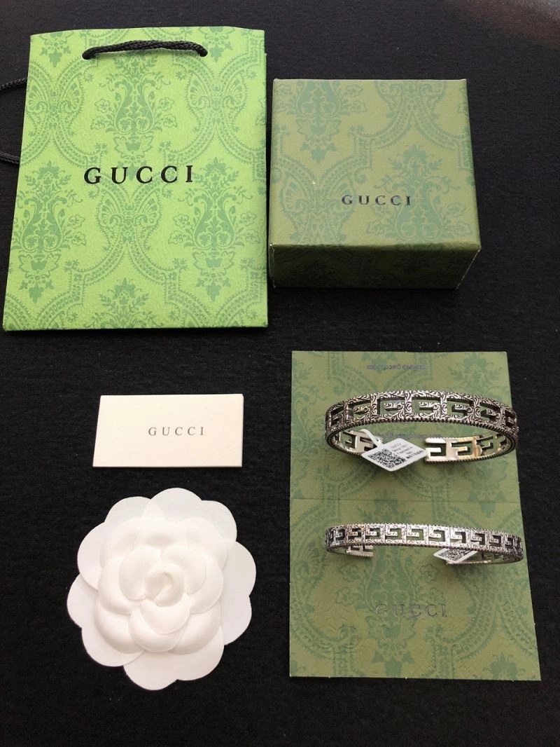 Vibrant Gucci Bracelets 245287