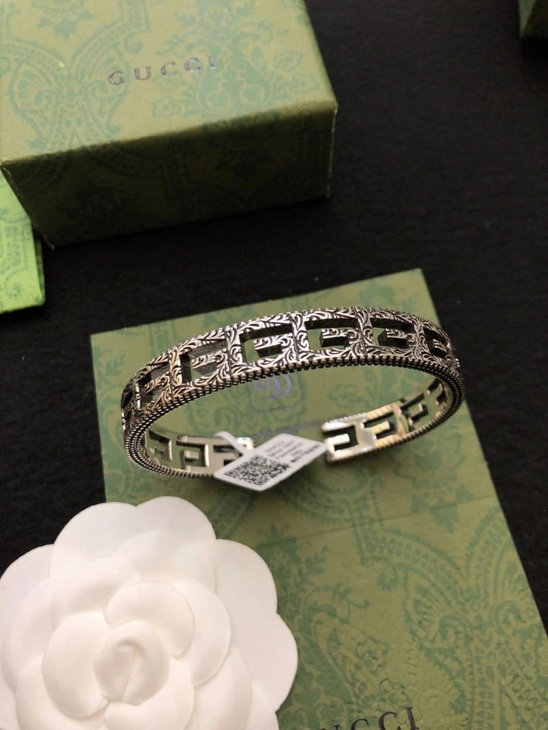 Vibrant Gucci Bracelets 245287