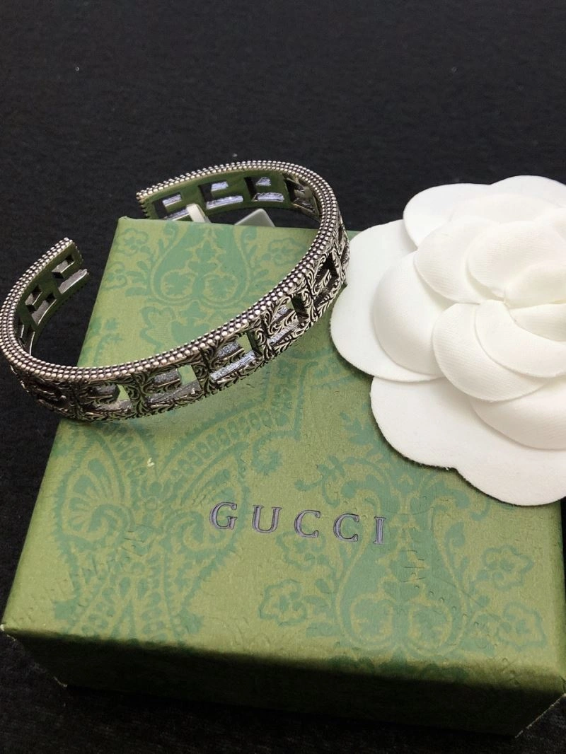 Vibrant Gucci Bracelets 245287