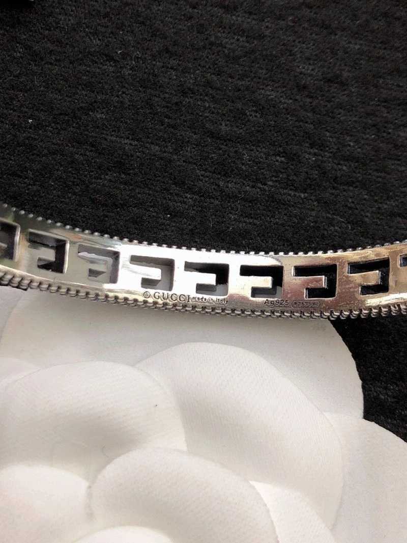 Vibrant Gucci Bracelets 245287