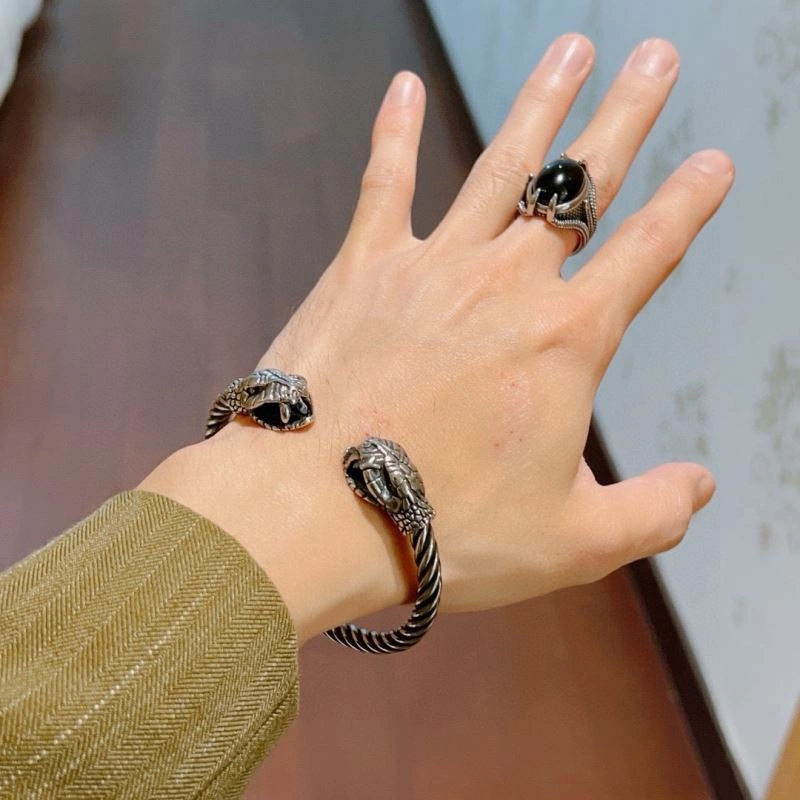 WeatherProof Gucci Bracelets 245284
