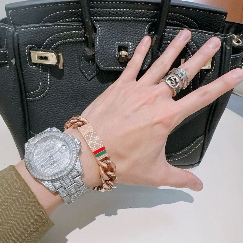 Chic Gucci Bracelets 245245