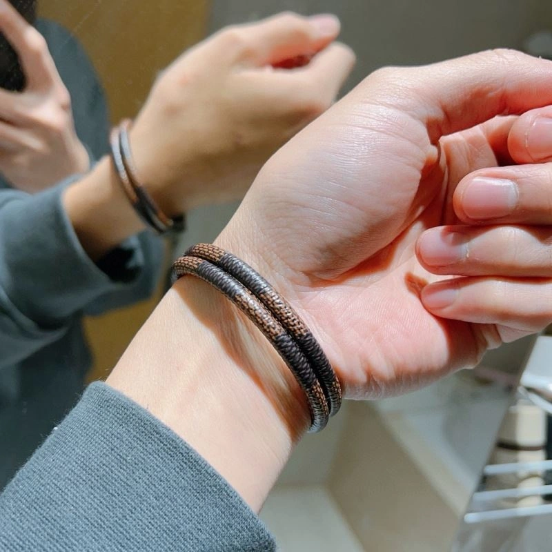 Minimalist Gucci Bracelets 245237