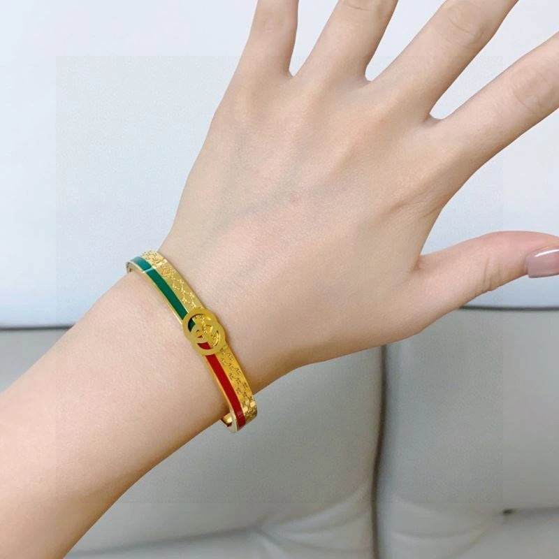 Sporty Gucci Bracelets 245234