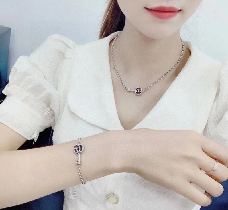 Gucci Bracelets Tailored 245247