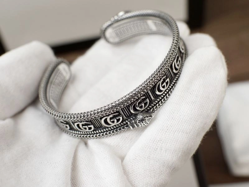 Gucci Bracelets SmoothTexture 245252