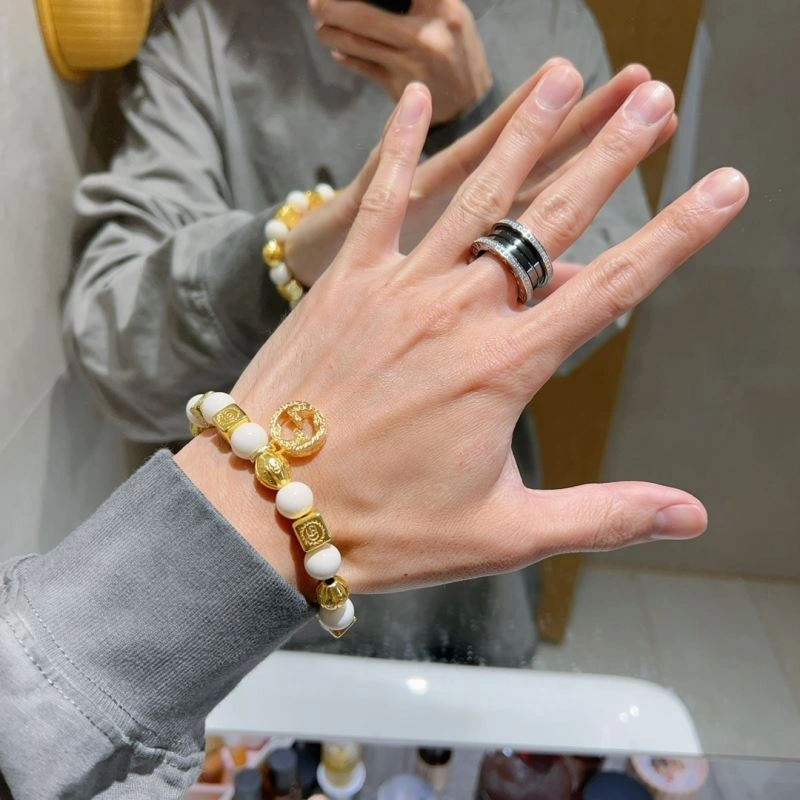 Versatile Gucci Bracelets 245215