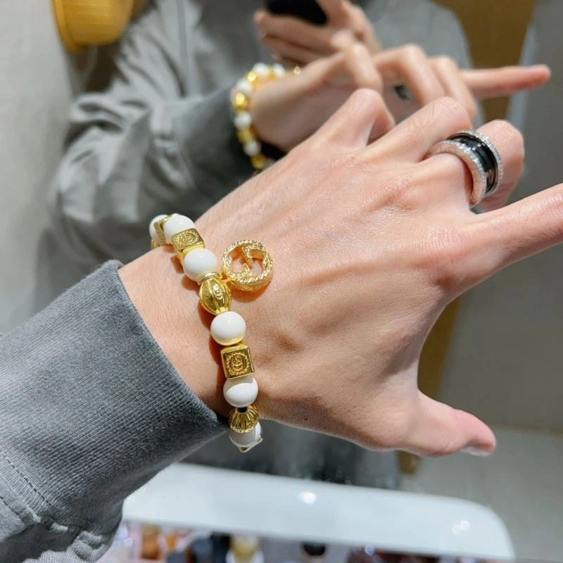 Versatile Gucci Bracelets 245215