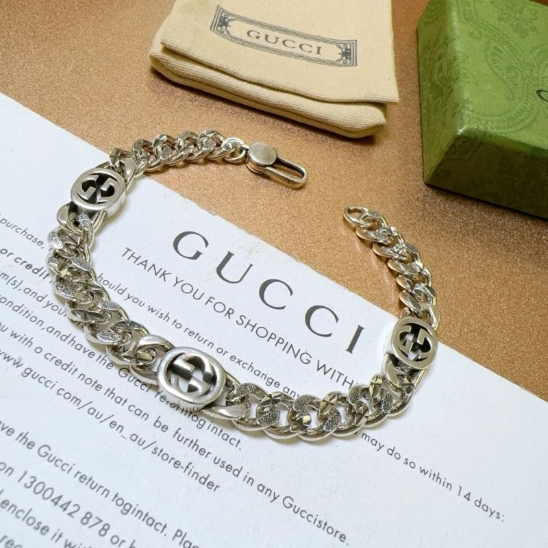 Snug Gucci Bracelets 245180